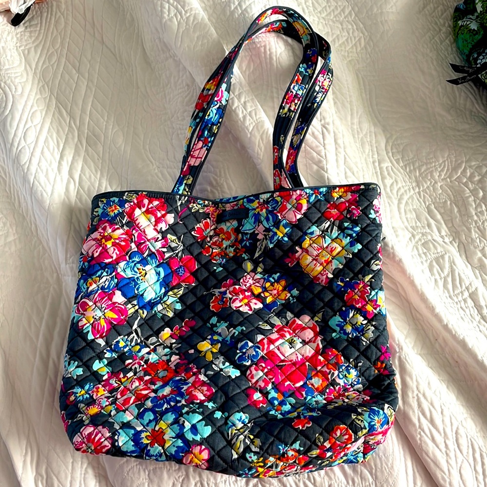 Vera Bradley tote - brand new